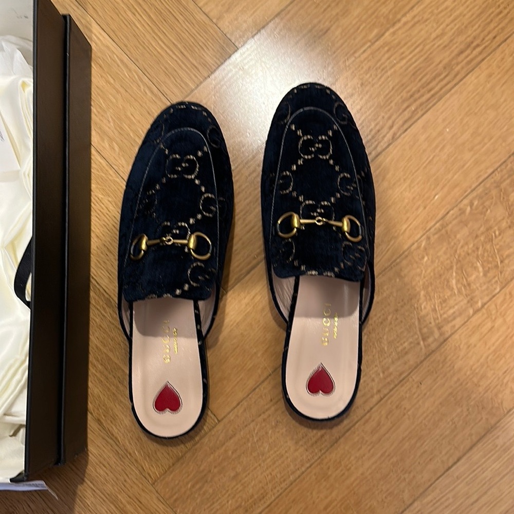 Gucci Slides